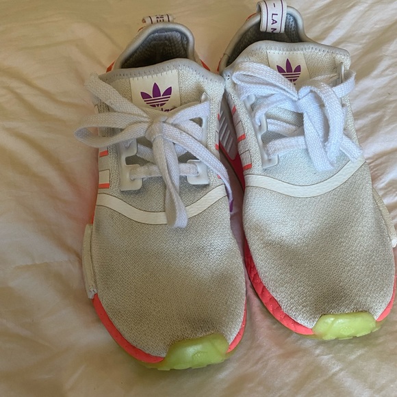 Adidas NMD White & Hot Pink - Picture 4 of 6